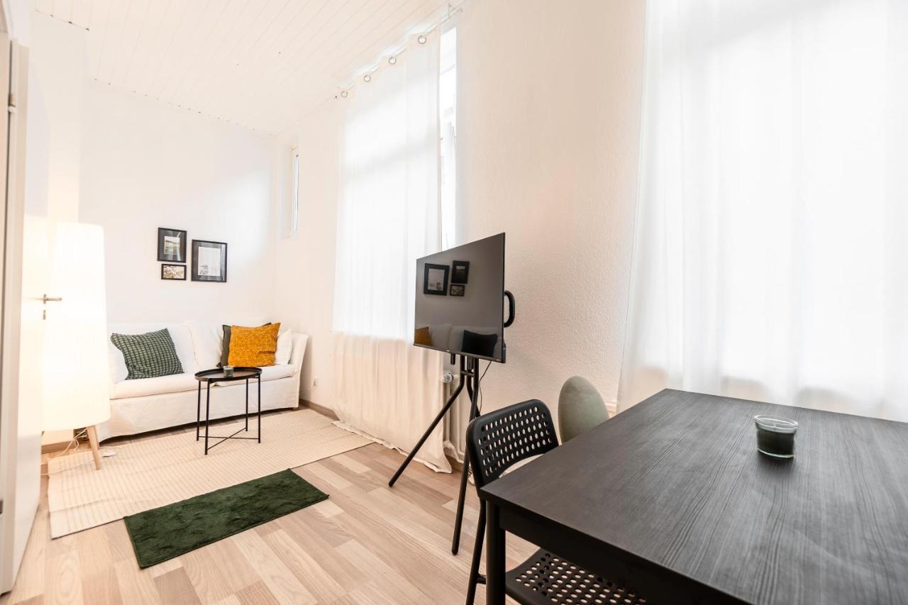Exklusive Wohnung Am Weserdeich Bremen Luaran gambar